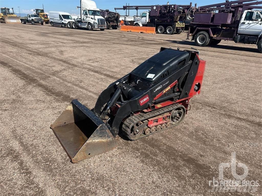 Toro TX427 لوادر انزلاقية التوجيه