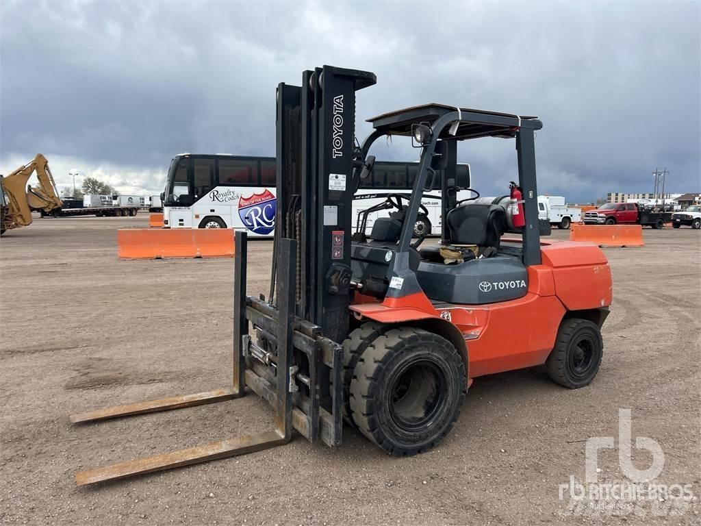 Toyota 7FGAU50 شاحنات الديزل