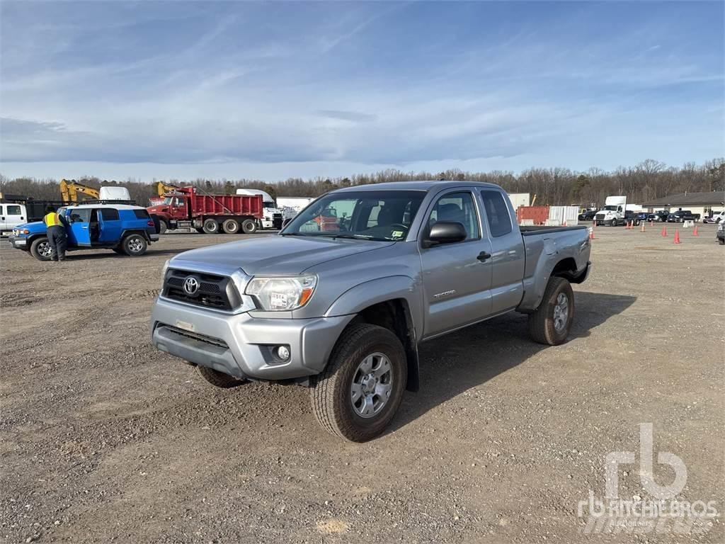 Toyota TACOMA شاحنات خفيفة/مفصلية الجوانب