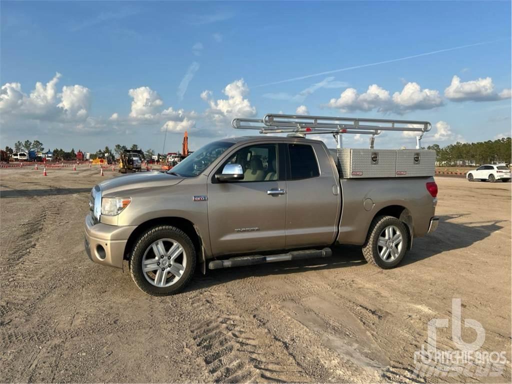 Toyota TUNDRA شاحنات خفيفة/مفصلية الجوانب