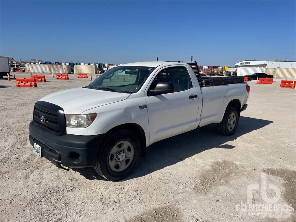 Toyota TUNDRA شاحنات خفيفة/مفصلية الجوانب