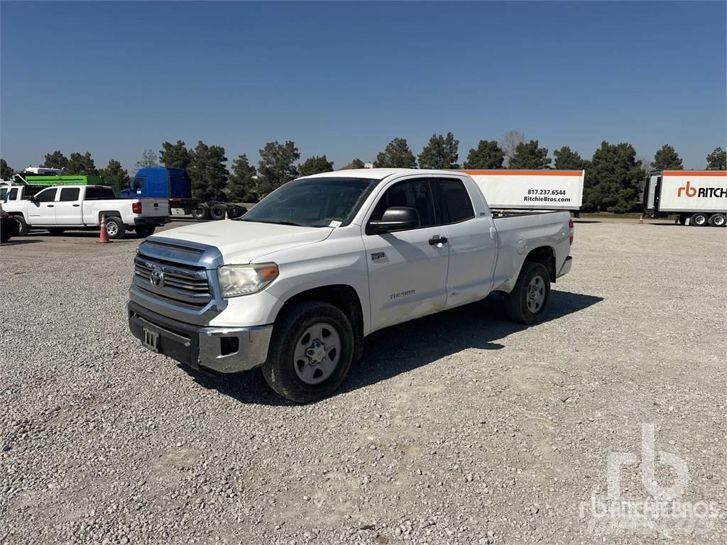 Toyota TUNDRA شاحنات خفيفة/مفصلية الجوانب