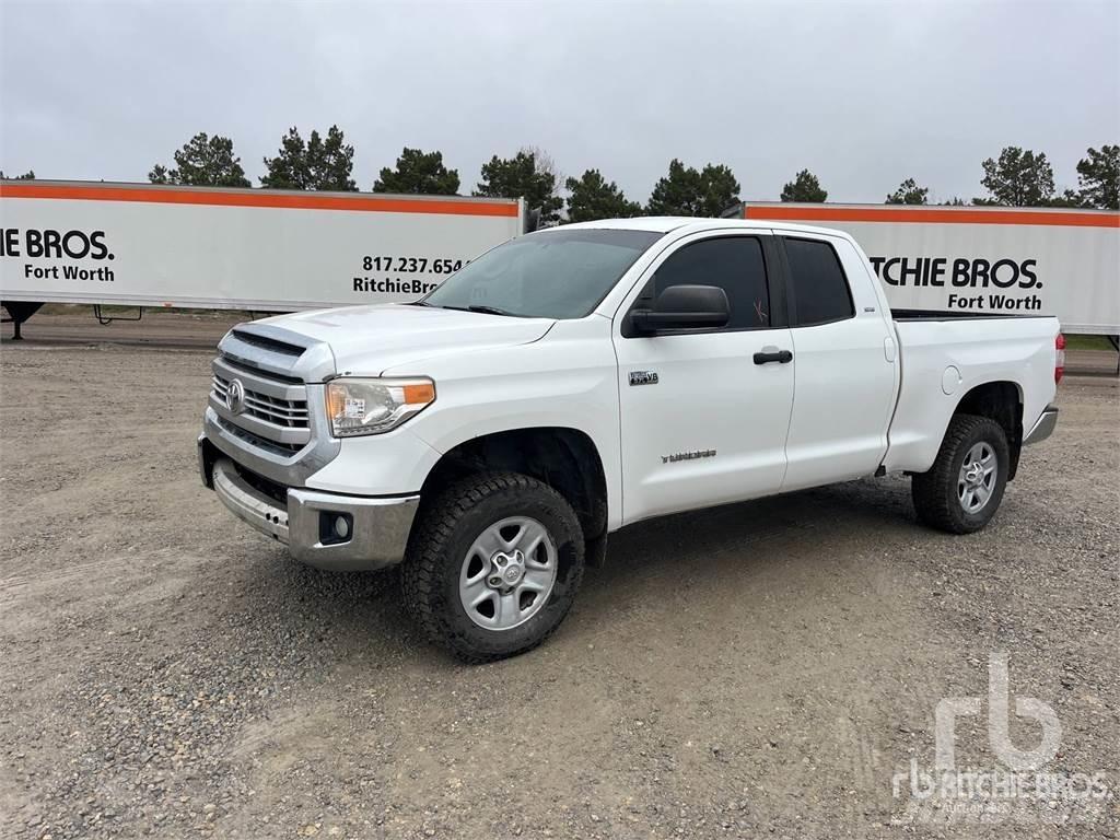 Toyota TUNDRA شاحنات خفيفة/مفصلية الجوانب