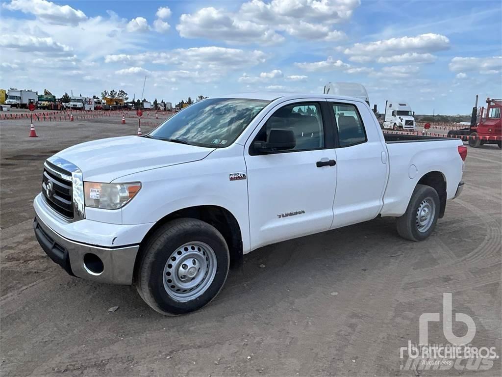 Toyota TUNDRA شاحنات خفيفة/مفصلية الجوانب