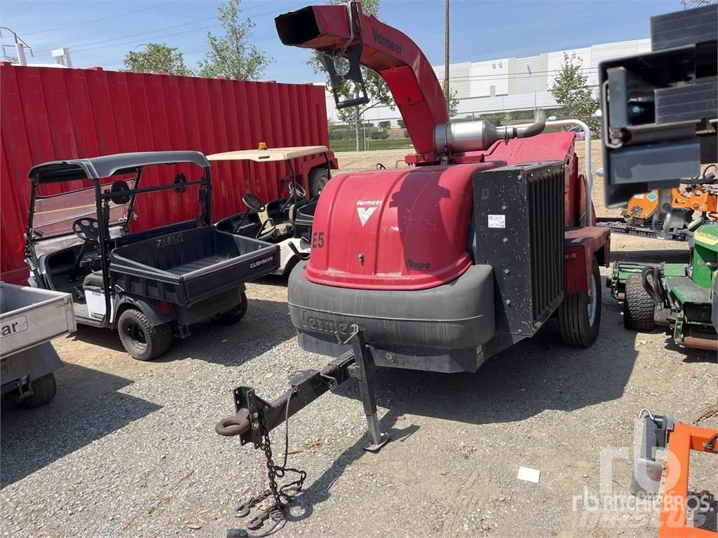 Vermeer BC1500 ماكينات تقطيع أخشاب الحراجة