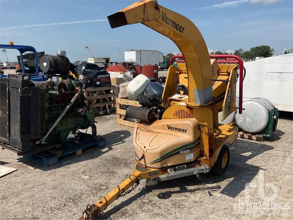 Vermeer BC600XL ماكينات تقطيع أخشاب الحراجة