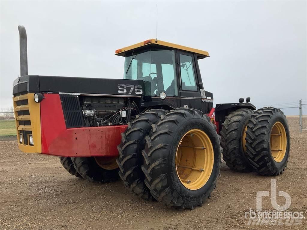 Versatile 876 الجرارات