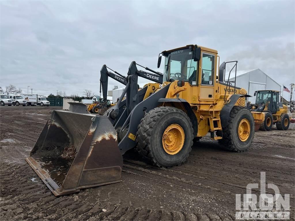 Volvo L110E لوادر بعجل