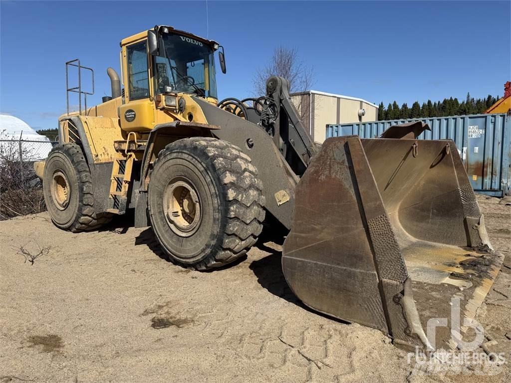 Volvo L220E لوادر بعجل