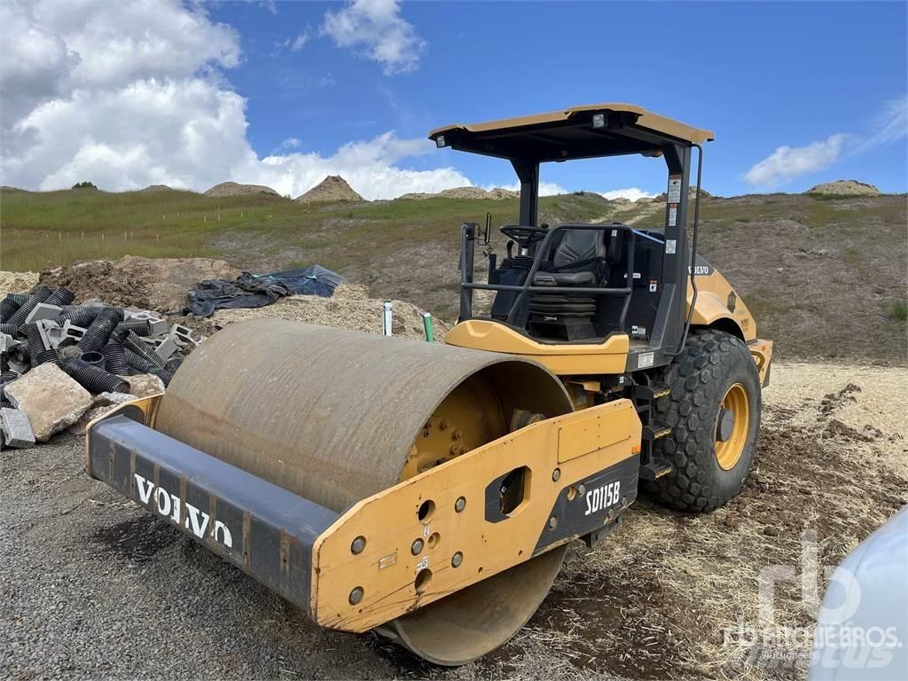 Volvo SD115B ضاغطات التربة