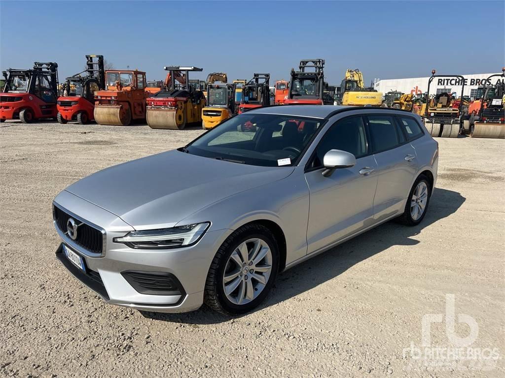 Volvo V60 سيارات