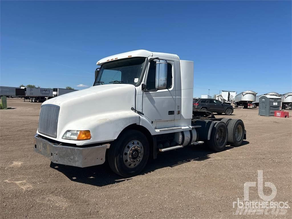 Volvo VN وحدات الجر