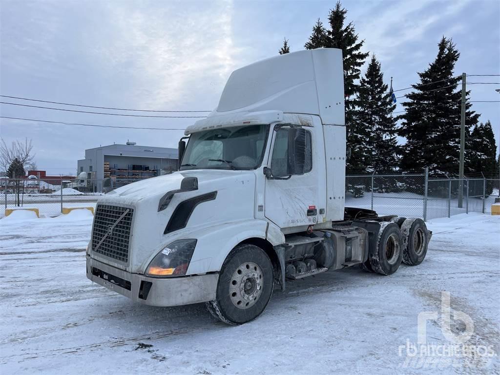 Volvo VNL وحدات الجر