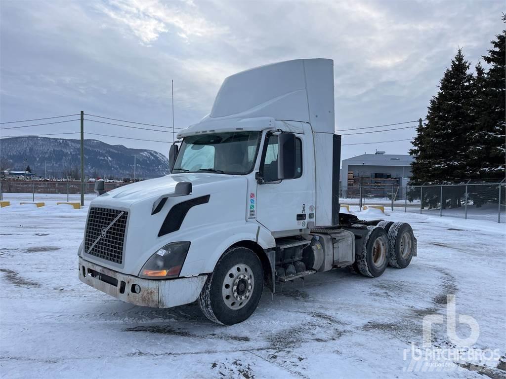 Volvo VNL وحدات الجر