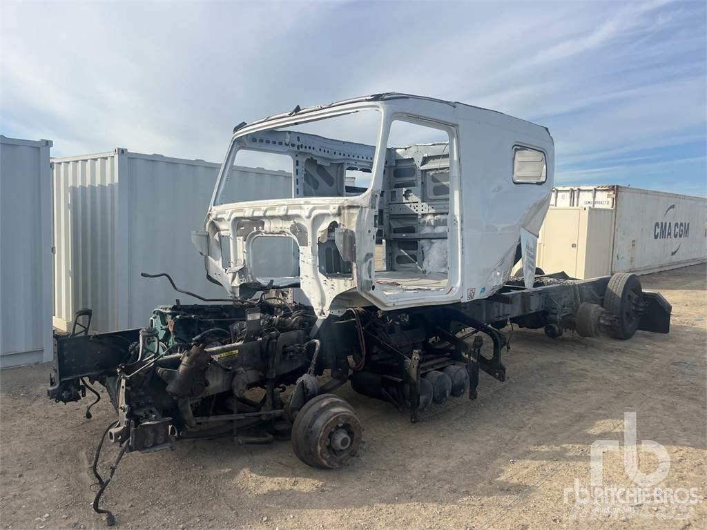 Volvo VNL وحدات الجر