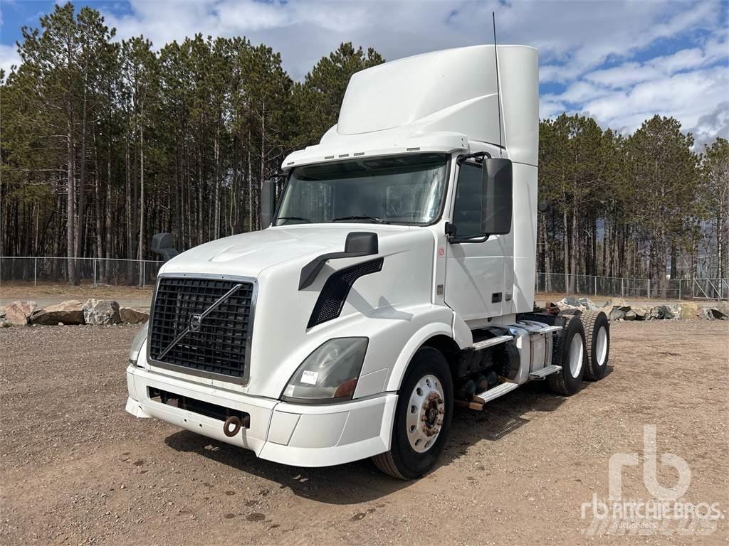 Volvo VNL وحدات الجر