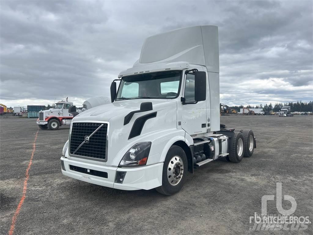 Volvo VNL وحدات الجر