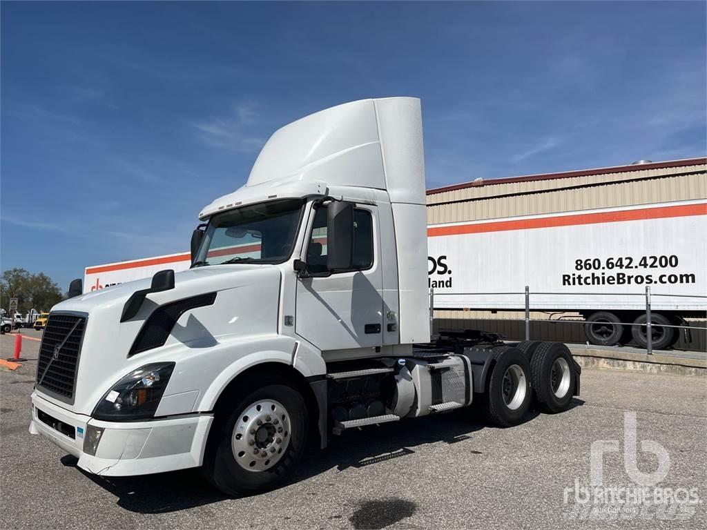 Volvo VNL وحدات الجر