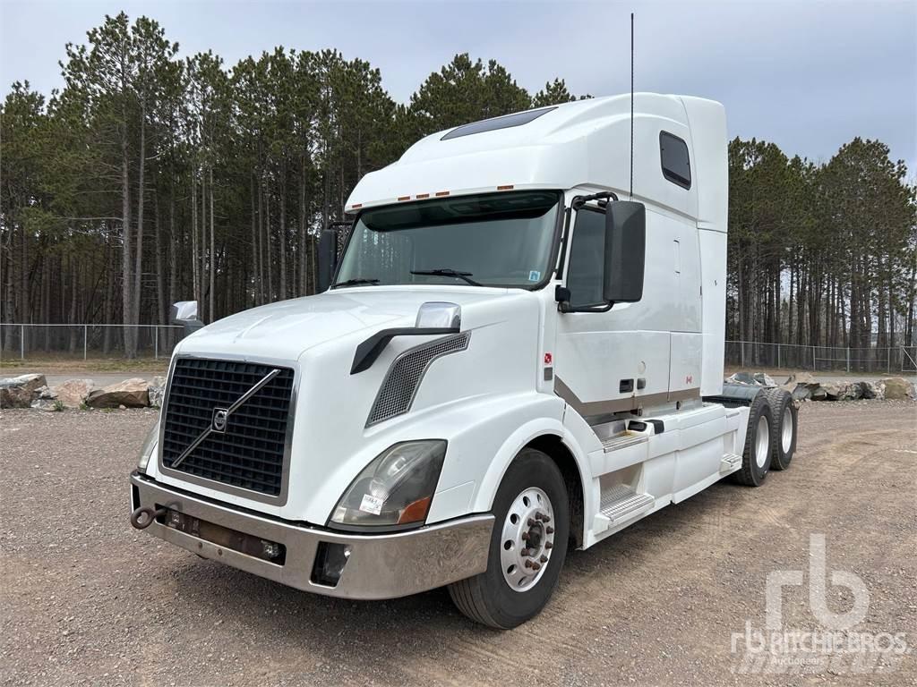 Volvo VNL وحدات الجر