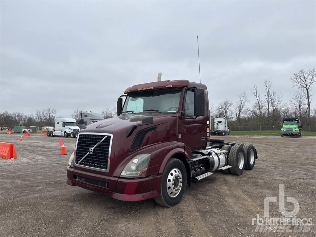 Volvo VNL وحدات الجر