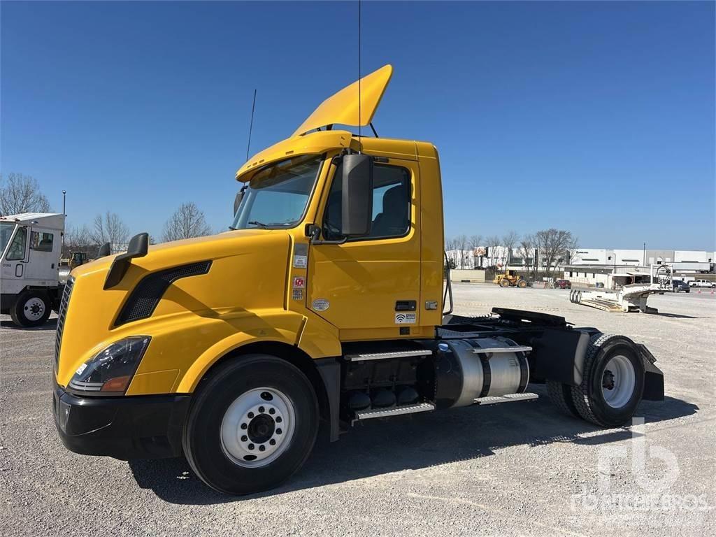 Volvo VNL42300 وحدات الجر