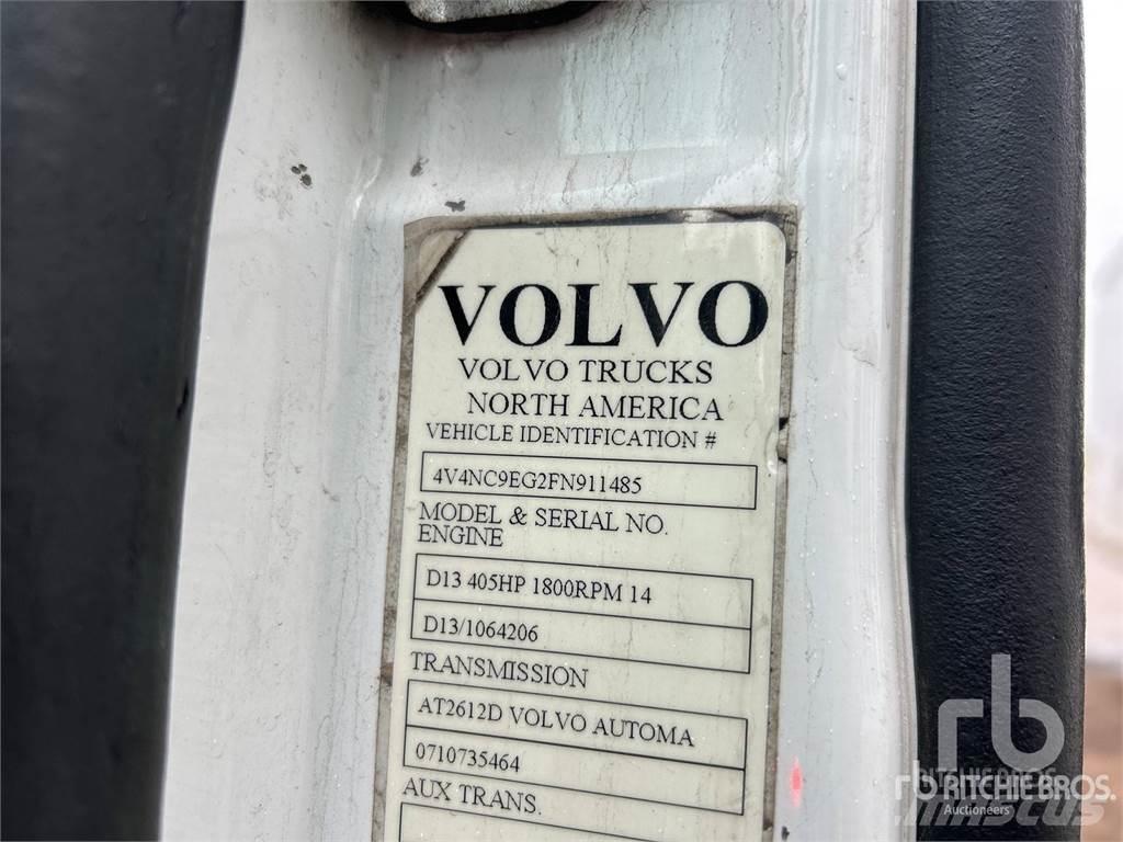 Volvo VNL64 وحدات الجر