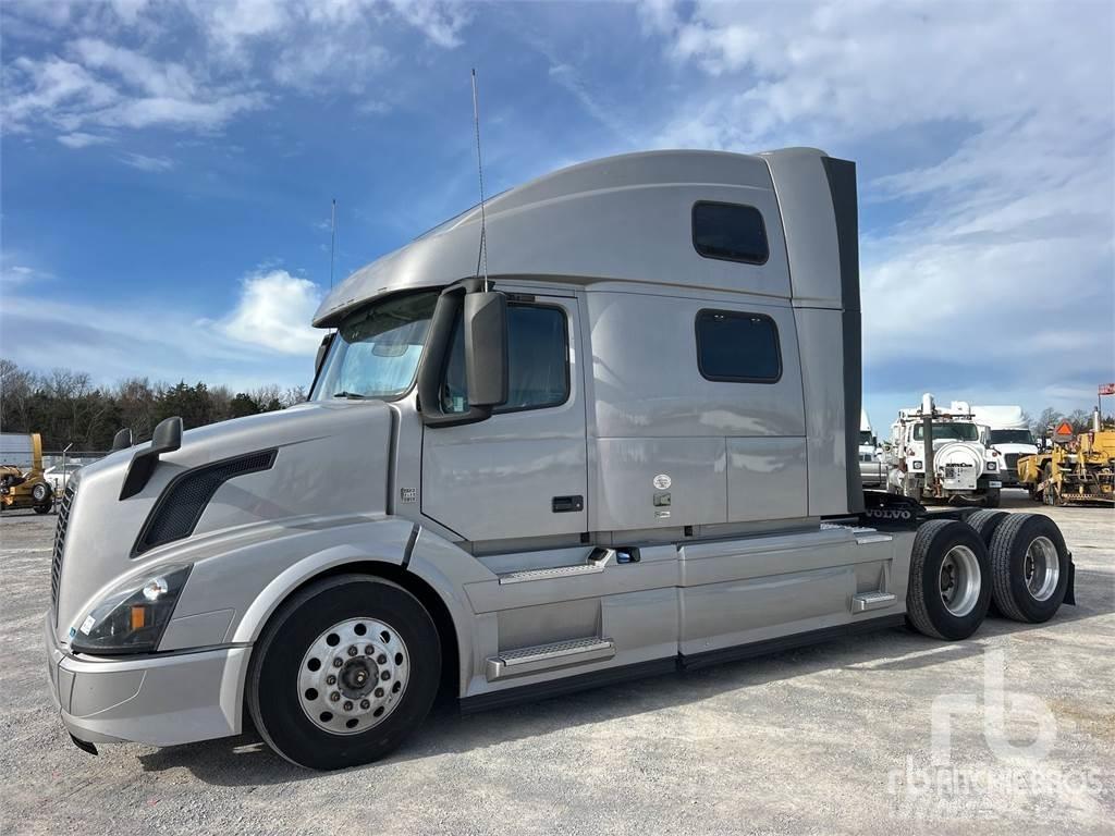 Volvo VNL780 وحدات الجر