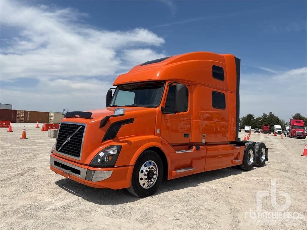 Volvo VNL780 وحدات الجر