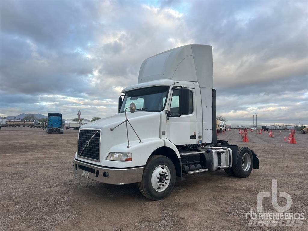 Volvo VNM وحدات الجر