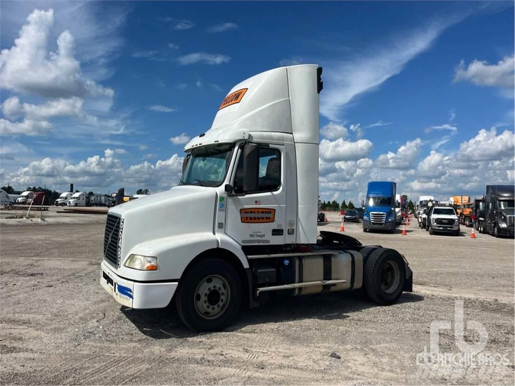 Volvo VNM200 وحدات الجر