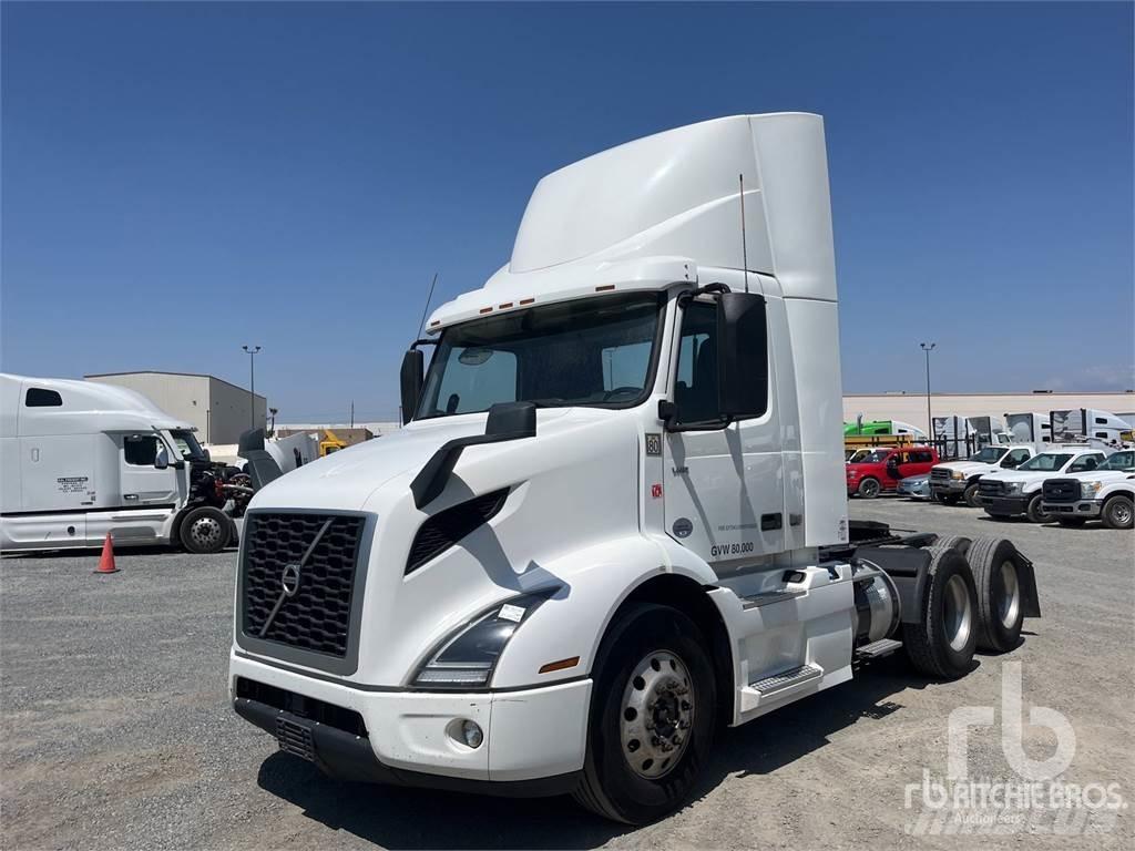 Volvo VNR300 وحدات الجر