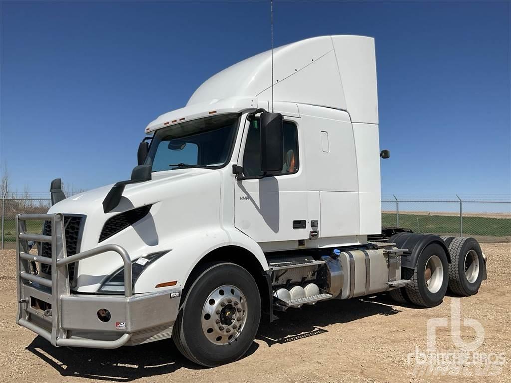Volvo VNR64T400 وحدات الجر