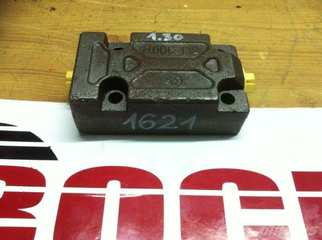 CASE MDDC15B 0304870/00 هيدروليات