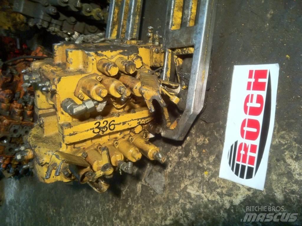 Komatsu 9Y14N - 9 SEKCYJNY هيدروليات