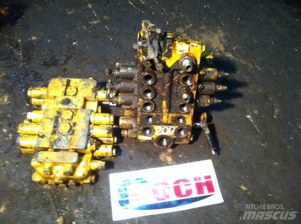 Komatsu BB615584 - 4 SEKCYJNY هيدروليات