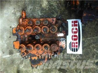 Shibaura DX28-3 - 10 SEKCYJNY هيدروليات