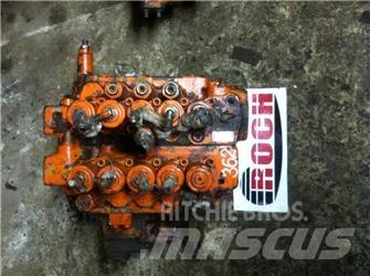 Shibaura DX28-5 - 10 SEKCYJNY هيدروليات