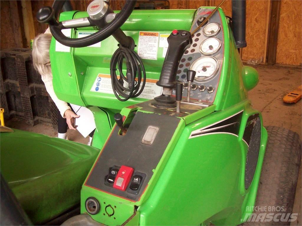 Avant M528 لوادر بعجل