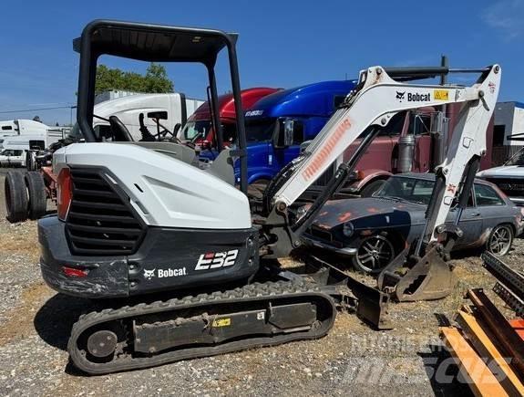 Bobcat E32I حفارات صغيرة أقل من 7 طن (حفارات صغيرة)