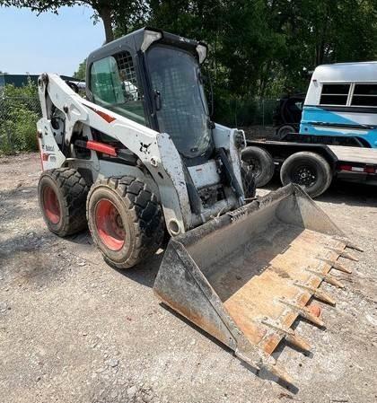 Bobcat S650 لوادر انزلاقية التوجيه