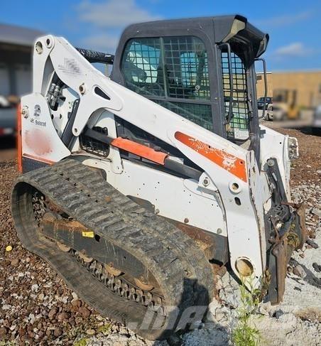 Bobcat T650 لوادر زحافة