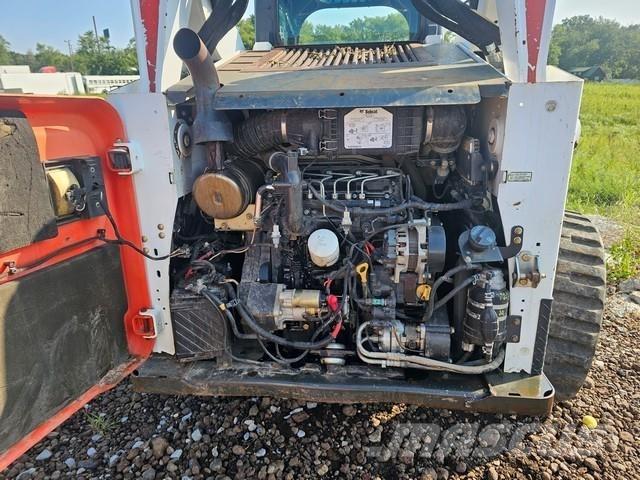 Bobcat T650 لوادر زحافة