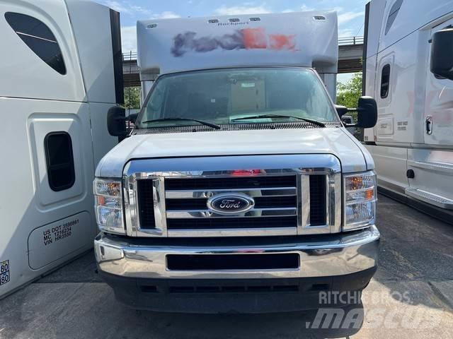 Ford E350 شاحنات ذات هيكل صندوقي