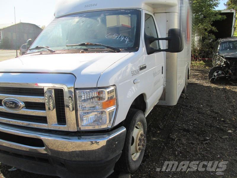 Ford E350 شاحنات ذات هيكل صندوقي