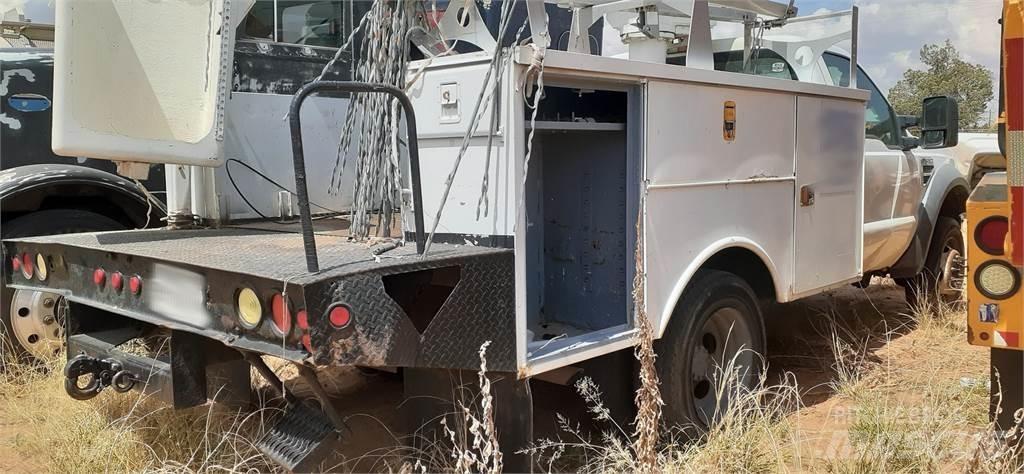 Ford F - 450 شاحنات أخرى