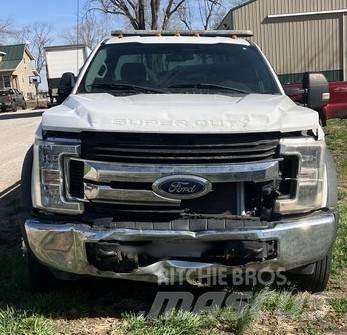 Ford F-550 شاحنات الحاويات
