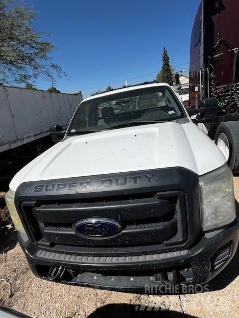 Ford F250 مركبات إصلاح الأعطال