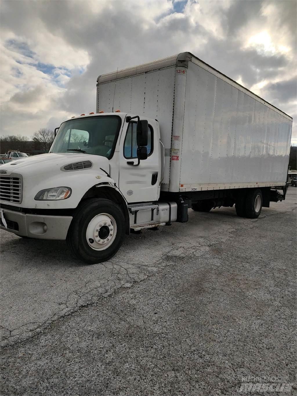 Freightliner M2 شاحنات ذات هيكل صندوقي