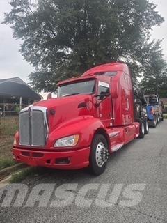 Kenworth T660 وحدات الجر