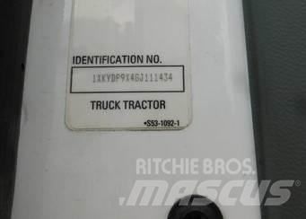 Kenworth T680 وحدات الجر
